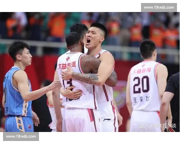篮球焦点对决终场比分揭晓主队险胜引爆全场热议球迷狂欢赛季走向成谜
